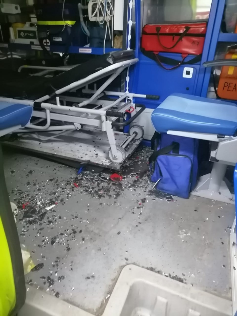 В Котласе мужчина расстрелял машину скорой помощи
